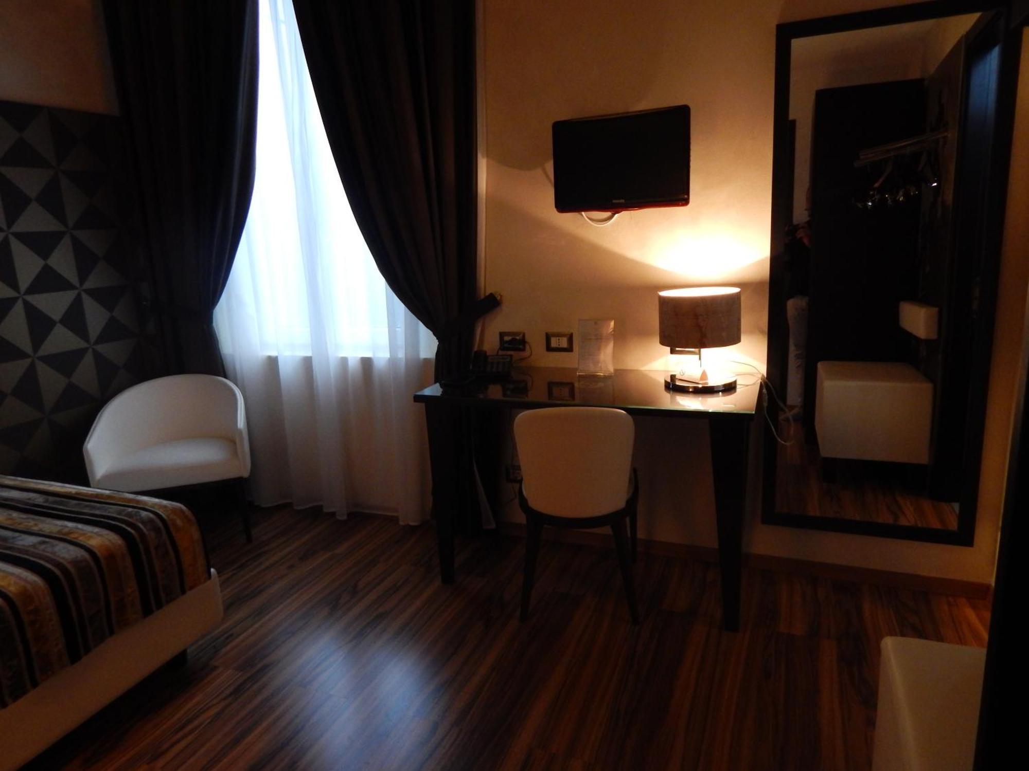 Hotel Nazionale Ferrara Oda fotoğraf